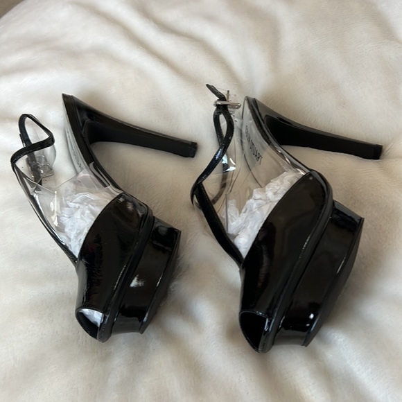 Colin Stuart patent leather and plastic platform heels - Picture 2 of 3